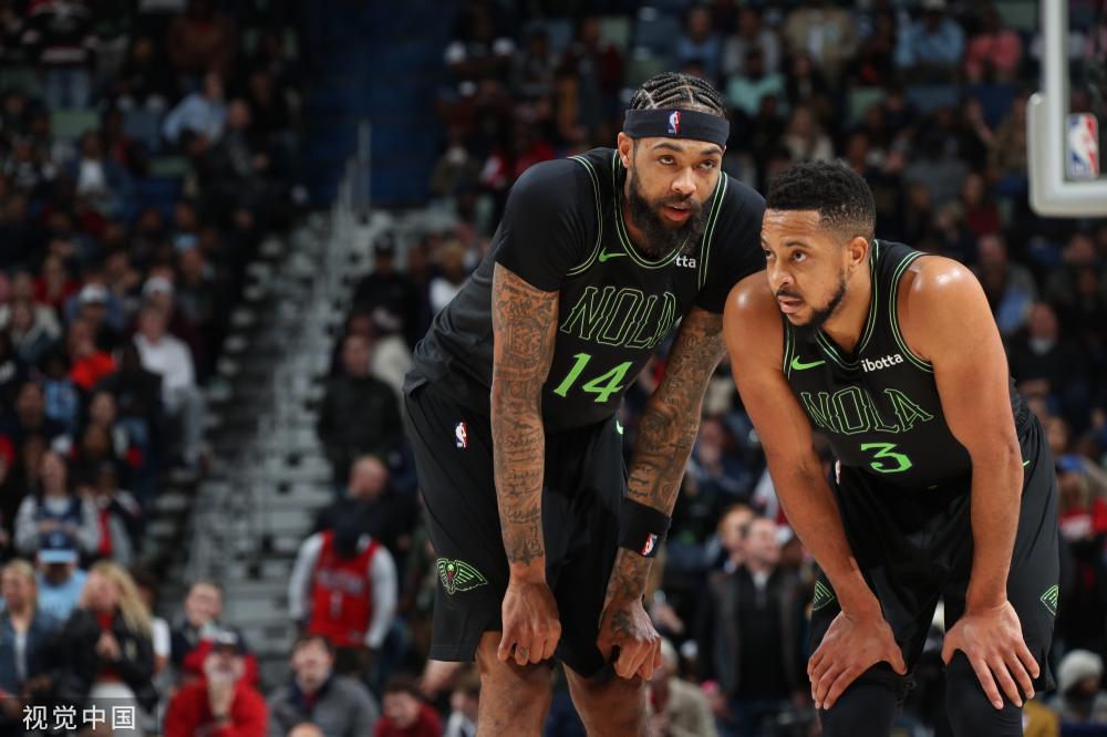 更以蓬勃的 更以蓬勃的