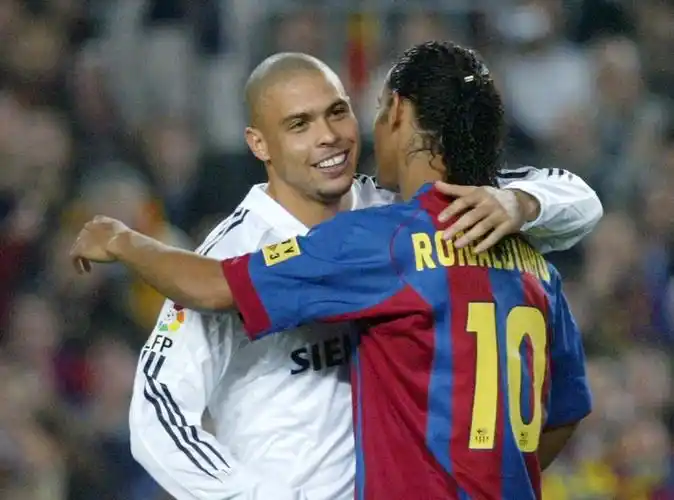 段表现出色 段表现出色